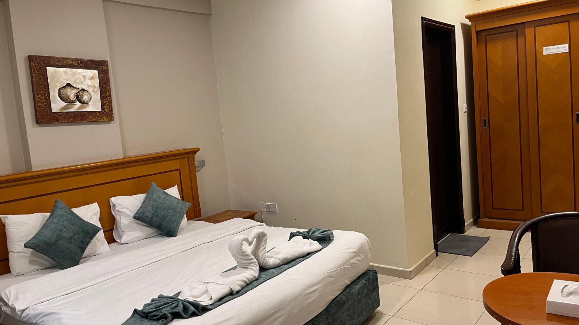 Al Murooj Hotel Apartments Muscat Exterior photo