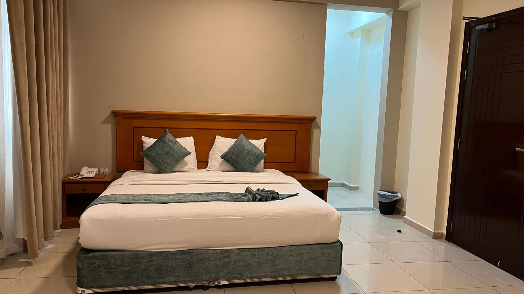 Al Murooj Hotel Apartments Muscat Exterior photo