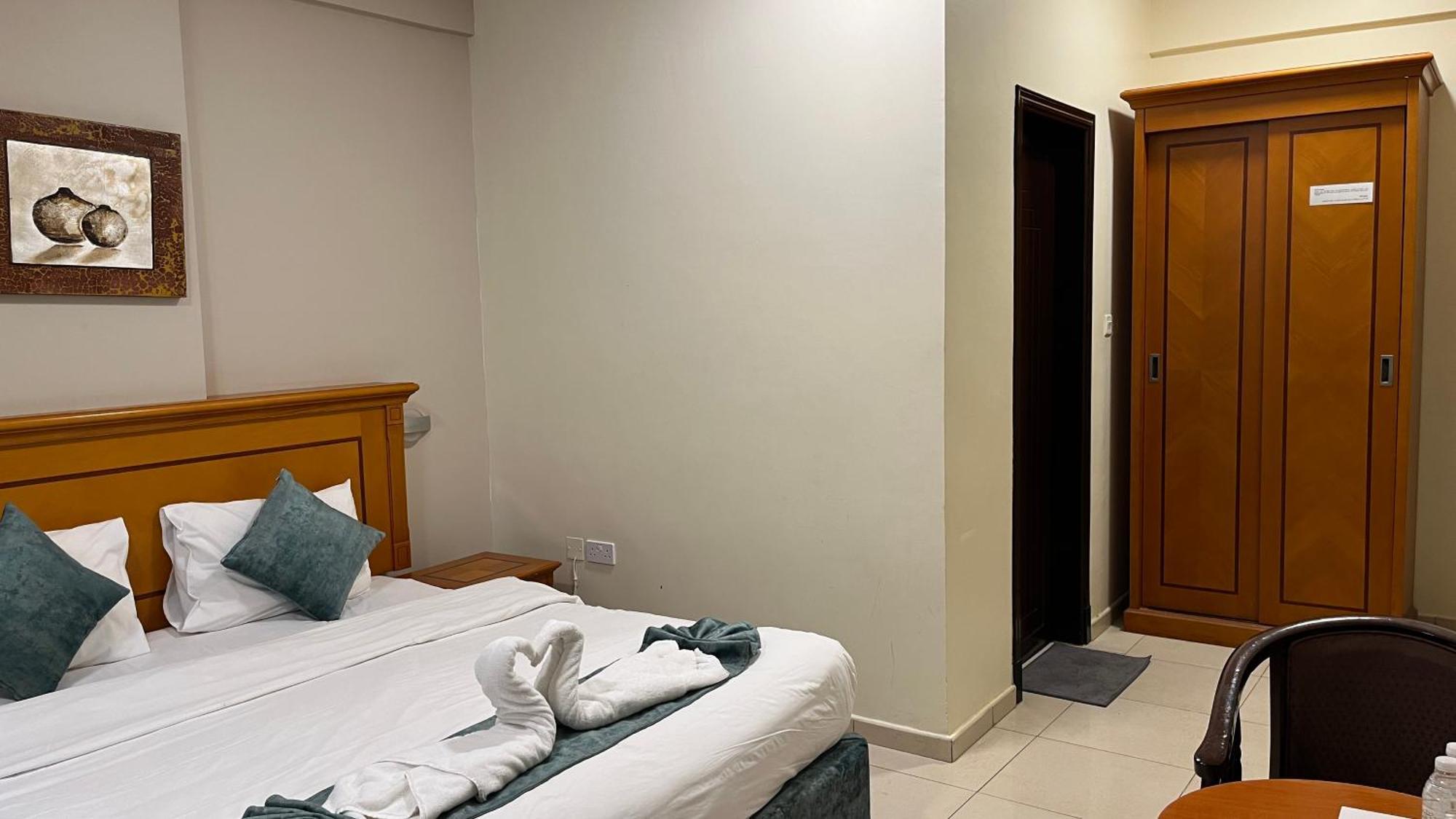 Al Murooj Hotel Apartments Muscat Exterior photo